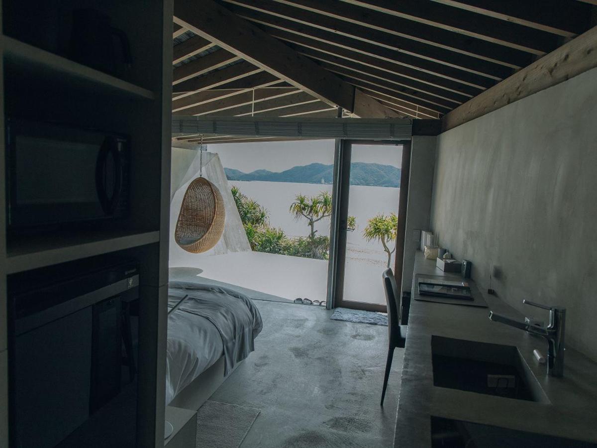 Denpaku The Beachfront Mijora Quần đảo Quần đảo Amami Ngoại thất bức ảnh